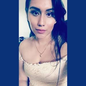 Meet your Posher, Casandra